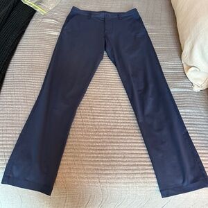 Rhone Commuter Pant (Slim) Size 30 Navy